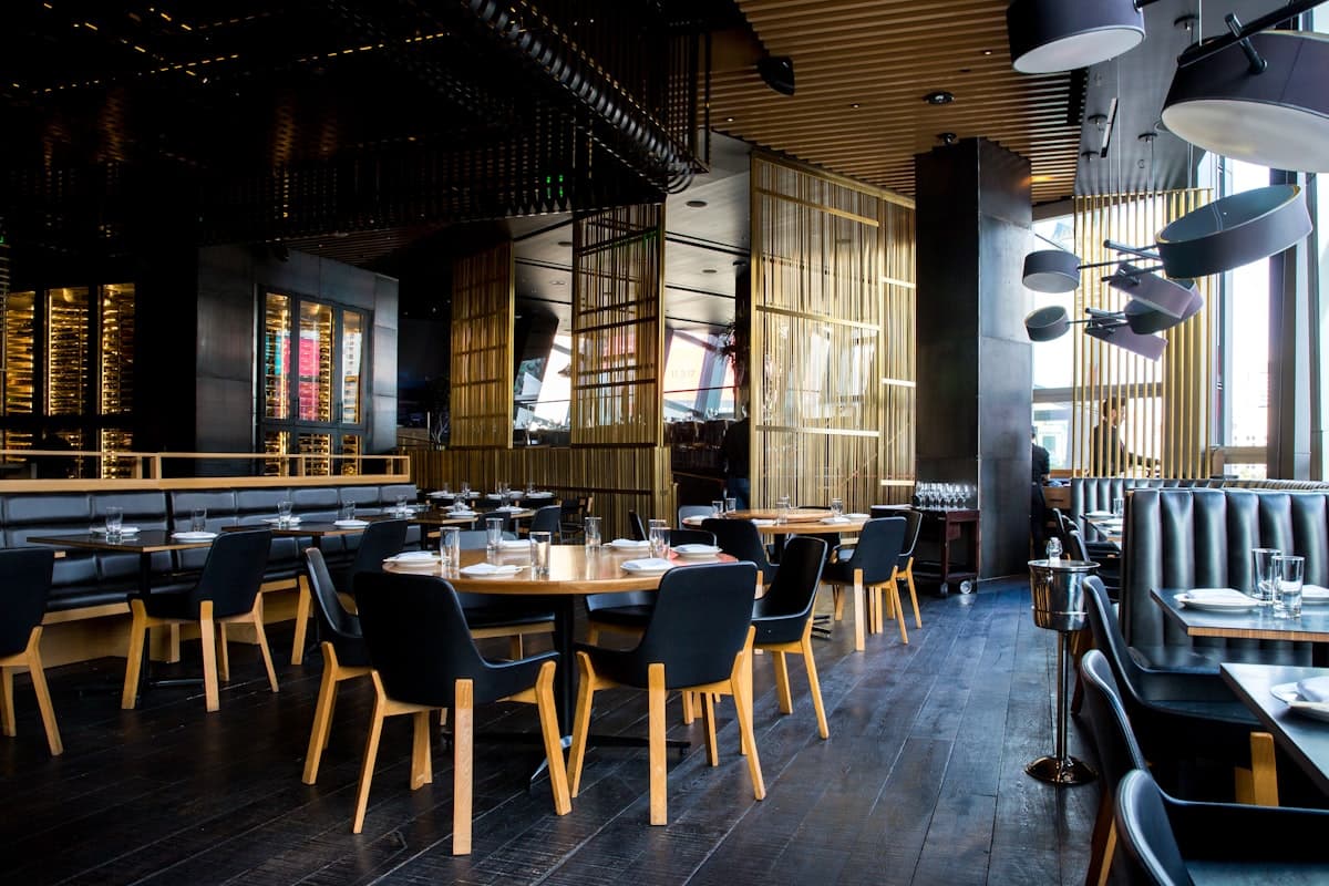 Lake Minnetonka Restaurants You Can Boat To: The Dock-Up Dining Guide